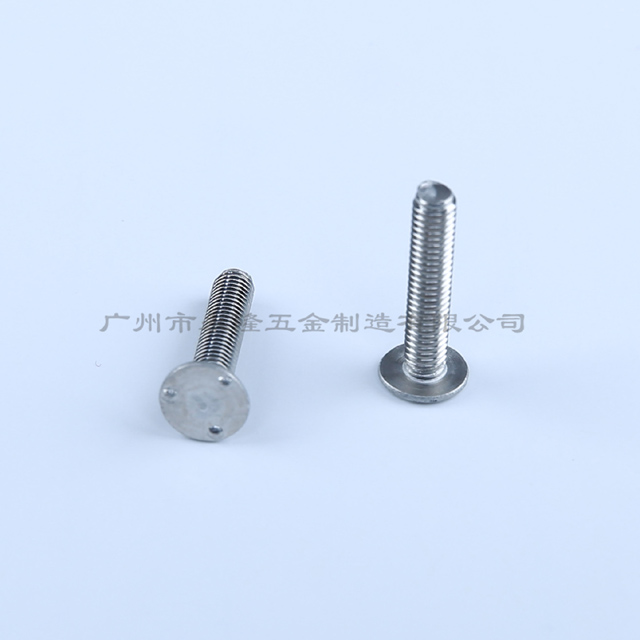 ���P������c